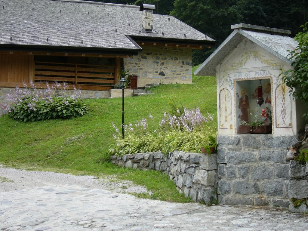فيلا Agritur Manoncin داونه المظهر الخارجي الصورة