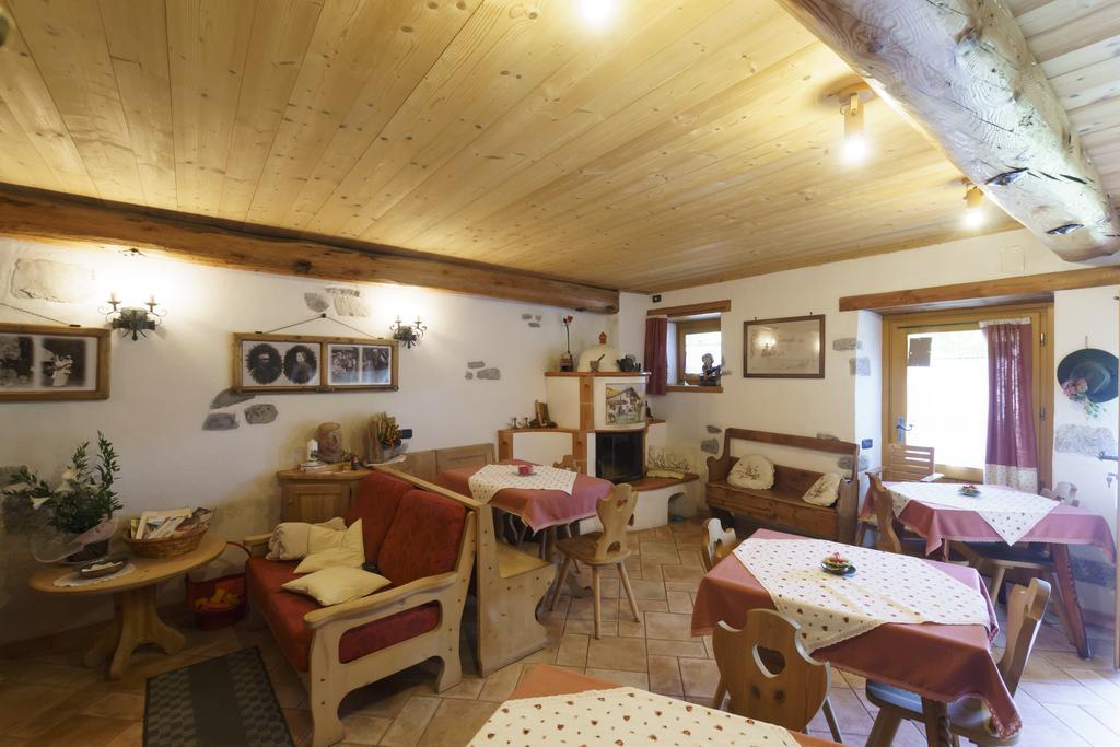 فيلا Agritur Manoncin داونه المظهر الخارجي الصورة