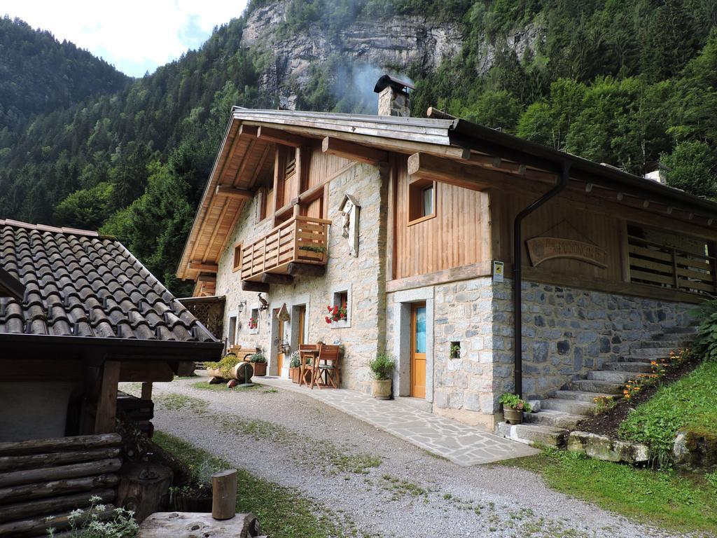 فيلا Agritur Manoncin داونه المظهر الخارجي الصورة